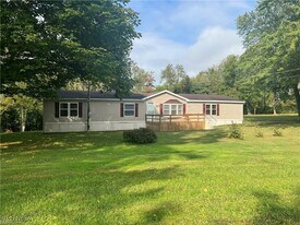 71502 Fairpoint Shepherdstown Rd in St. Clairsville, OH - Building Photo
