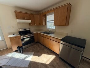 98 Ledge Hill Rd in Tuftonboro, NH - Building Photo - Building Photo