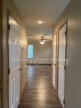 719 SE Summit Ave in Lee's Summit, MO - Building Photo - Building Photo