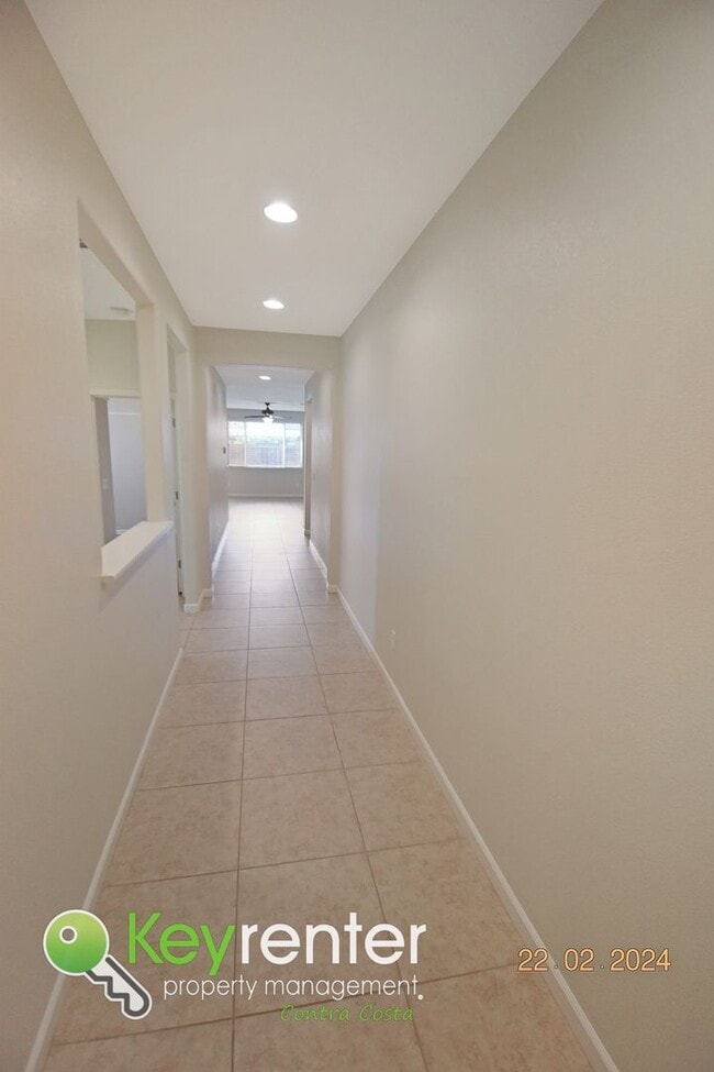 7072 Westminster Ct in Vacaville, CA - Building Photo - Building Photo