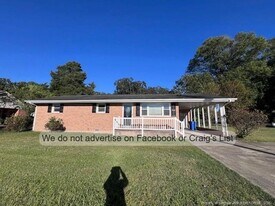 726 Blackwell St in Fayetteville, NC - Building Photo