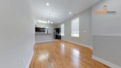 17 E 21st St, Unit 1 in Baltimore, MD - Building Photo - Building Photo