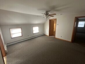 309 High St, Unit 2 in Cumberland, RI - Building Photo - Building Photo