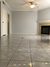 921 Marine Dr in Galveston, TX - Foto de edificio - Building Photo