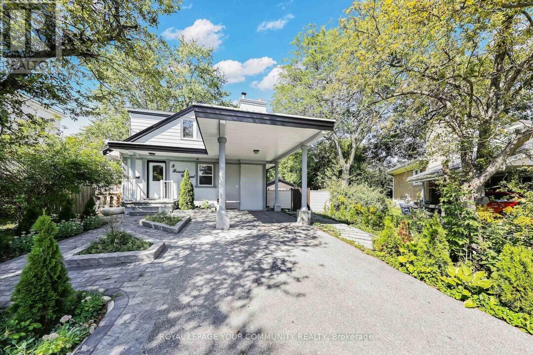8 Fraserton Crescent in Toronto, ON - Building Photo