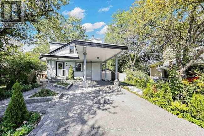 property at 8 Fraserton Crescent