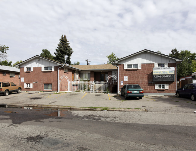 Highline Canal Apartments in Denver, CO - Building Photo - Building Photo