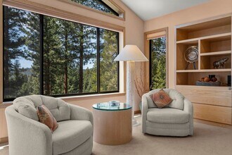 637 Lariat Cir in Incline Village, NV - Building Photo - Building Photo