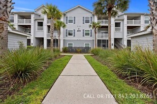 1300 Park W Blvd in Mount Pleasant, SC - Building Photo