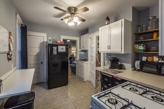 4 1/2 Hibbard St, Unit DOWN in Amsterdam, NY - Foto de edificio - Building Photo