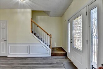 435 Leasingham Way in Duluth, GA - Foto de edificio - Building Photo