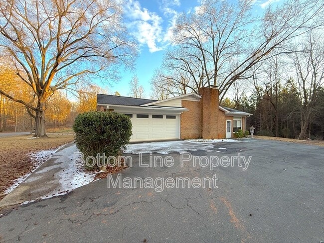 9419 Brenda Ann Rd in Charlotte, NC - Building Photo - Building Photo