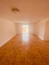 7785 W 30th Ct in Hialeah, FL - Building Photo - Building Photo