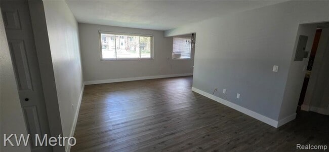 property at 403 Riviera Dr