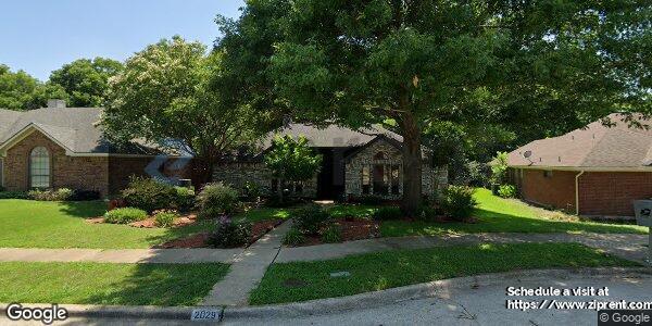 property at 2029 Oakglen Dr