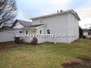 236 W Vinyard St in Anderson, IN - Building Photo - Building Photo