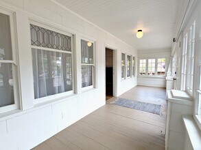 125 NE 84th Ave in Portland, OR - Foto de edificio - Building Photo