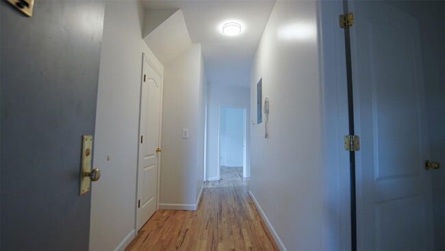 174 Beechwood Ave in Mount Vernon, NY - Building Photo - Building Photo