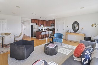 1306 Columbia Rd in Boston, MA - Building Photo - Building Photo
