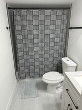 1406 Meadows Circle West, Unit 1406 in Boynton Beach, FL - Building Photo - Building Photo