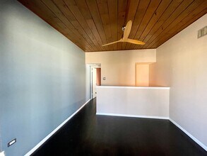 3103 Eisenhauer Rd in San Antonio, TX - Building Photo - Building Photo