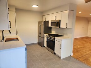 1442 Stanford St in Santa Monica, CA - Building Photo - Building Photo