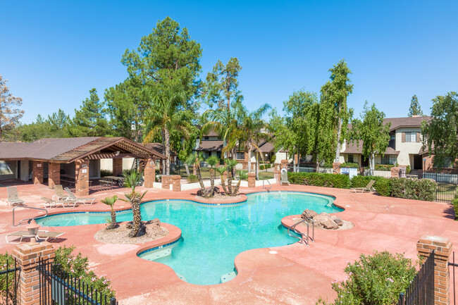 Breckenridge Townhomes in Gilbert, AZ - Building Photo - Building Photo