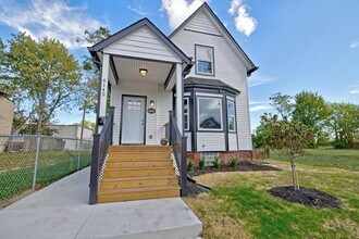 6142 Commonwealth St in Detroit, MI - Building Photo - Building Photo
