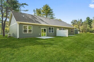 366 Lower Creek Rd, Unit 4 in Ithaca, NY - Foto de edificio - Building Photo