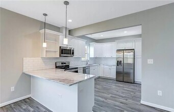 467 Queens Creek Rd in Williamsburg, VA - Building Photo - Building Photo