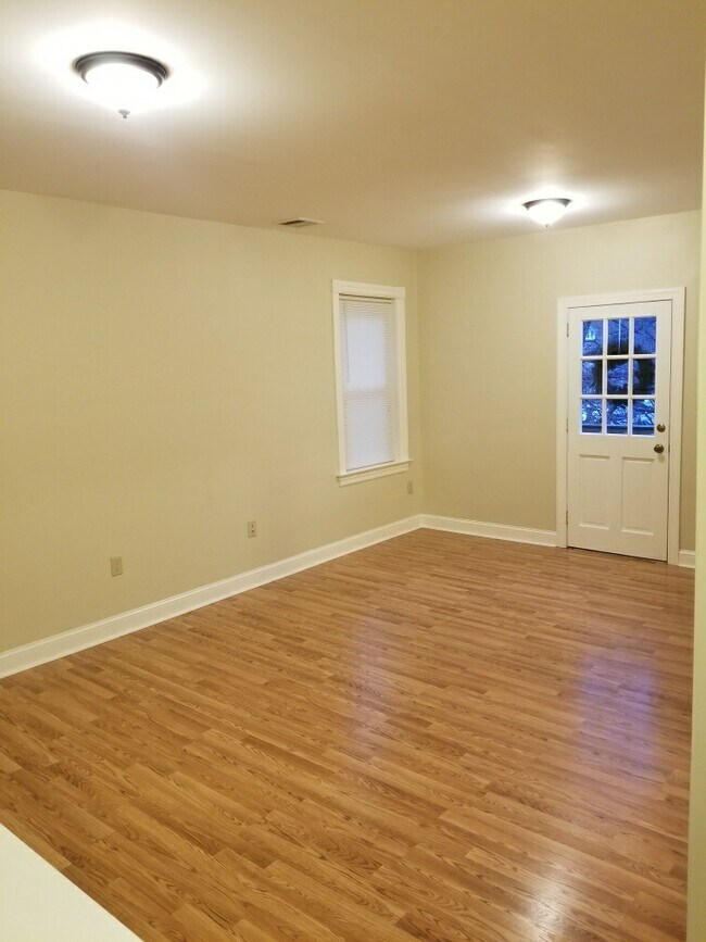 48 E 6th St, Unit B photo'