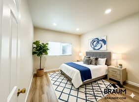 11459 Collins St in Los Angeles, CA - Building Photo