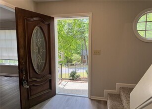 1359 Willowbrook Dr SW in Marietta, GA - Building Photo - Building Photo