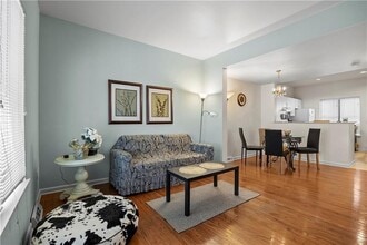 51 S 17th St in Pittsburgh, PA - Building Photo - Building Photo