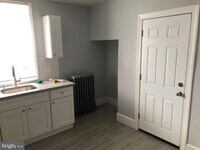 607 E Stafford St photo'