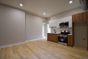 1030 N 48th St in Philadelphia, PA - Building Photo