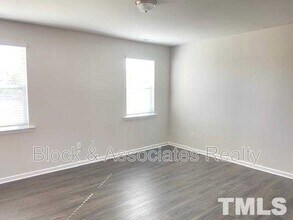 132 Montasel Ct in Fuquay Varina, NC - Building Photo - Building Photo