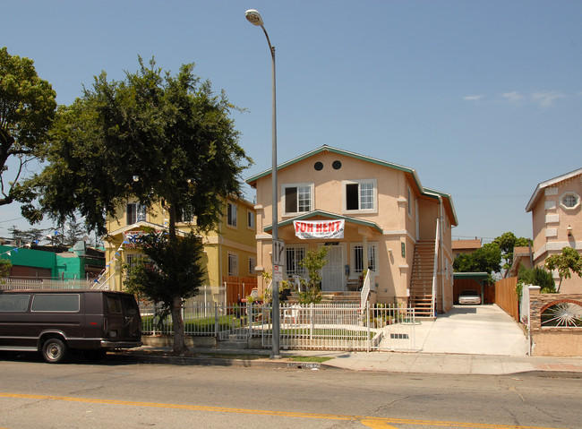 417 N Lorena St in Los Angeles, CA - Foto de edificio - Building Photo