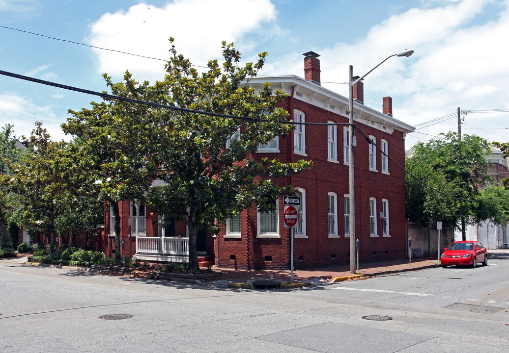 337 Tattnall St in Savannah, GA - Foto de edificio