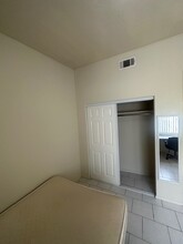 1456 N Soto St, Unit 1456 in Los Angeles, CA - Building Photo - Building Photo