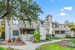 374 Coyote Creek Cir in San Jose, CA - Building Photo