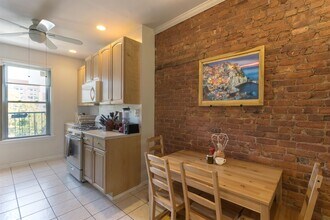 294 Pavonia Ave in Jersey City, NJ - Building Photo - Building Photo