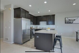 13645 Brick Path in Rosemount, MN - Building Photo - Building Photo