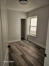 7705 S Eggleston Ave in Chicago, IL - Foto de edificio - Building Photo