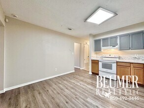 2292 Sparrow Ln in Pensacola, FL - Building Photo - Building Photo