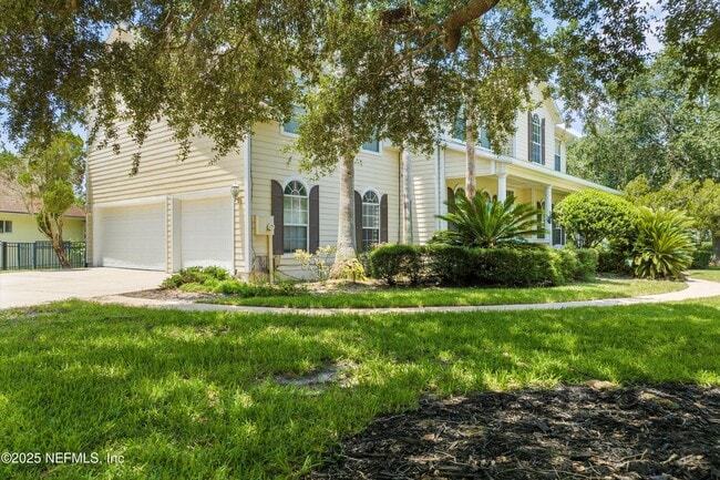 7610 Sentry Oak Cir E in Jacksonville, FL - Building Photo - Building Photo