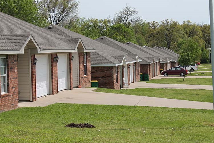 Graystone Duplexes in Centerton, AR - Building Photo