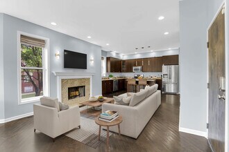 4956 S Champlain Ave in Chicago, IL - Building Photo - Building Photo