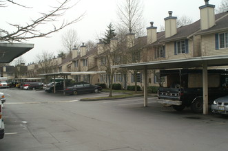 Lexington Court Apartments in Everett, WA - Building Photo - Other