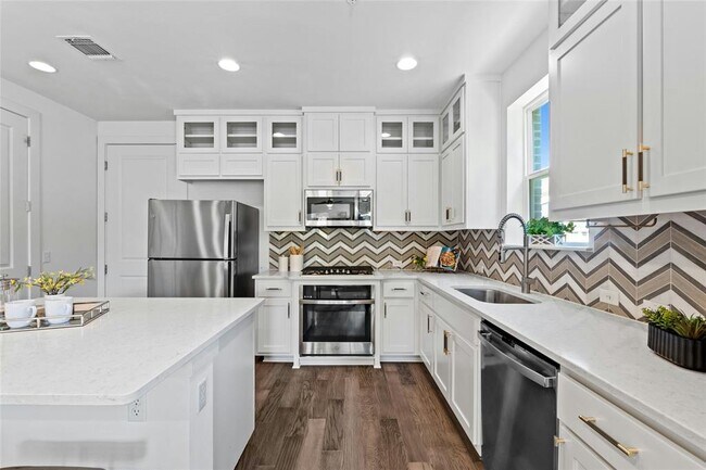 2516 Simond Ave in Austin, TX - Building Photo - Building Photo